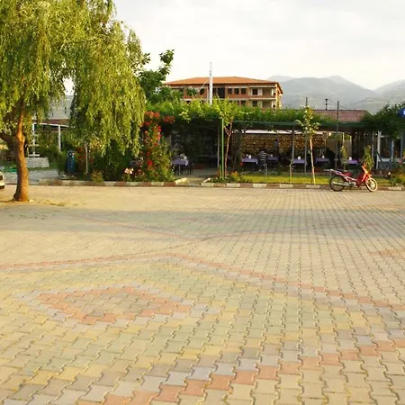 Secil Hotel *